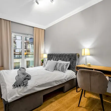 Vipwarsawapartments Pl Gold Mennica ורשה