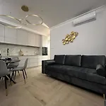 Vipwarsawapartments Pl Gold Mennica Apartment Warschau