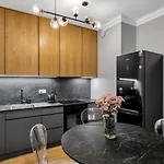 Vipwarsawapartments Pl Gold Mennica Apartment