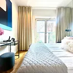 Vipwarsawapartments Pl Gold Mennica Apartment *