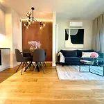 Vipwarsawapartments Pl Gold Mennica Apartment *