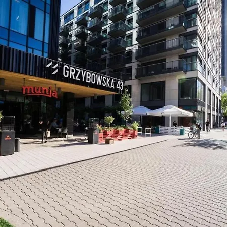 Vipwarsawapartments Pl Gold Mennica