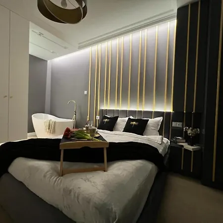Vipwarsawapartments Pl Gold Mennica Apartment *