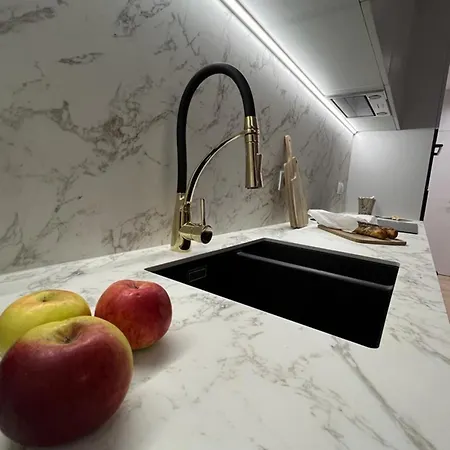 شقة Vipwarsawapartments Pl Gold Mennica وارسو